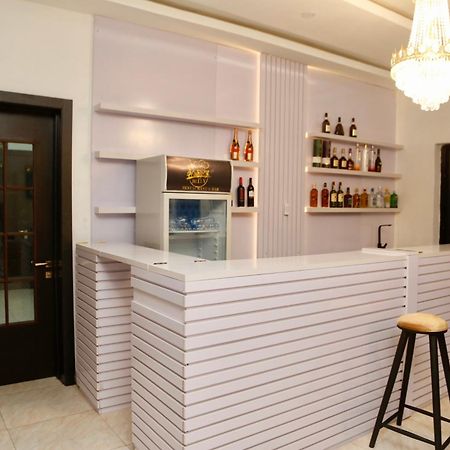 לקי 247 Luxury Hotel & Apartment Ajah מראה חיצוני תמונה