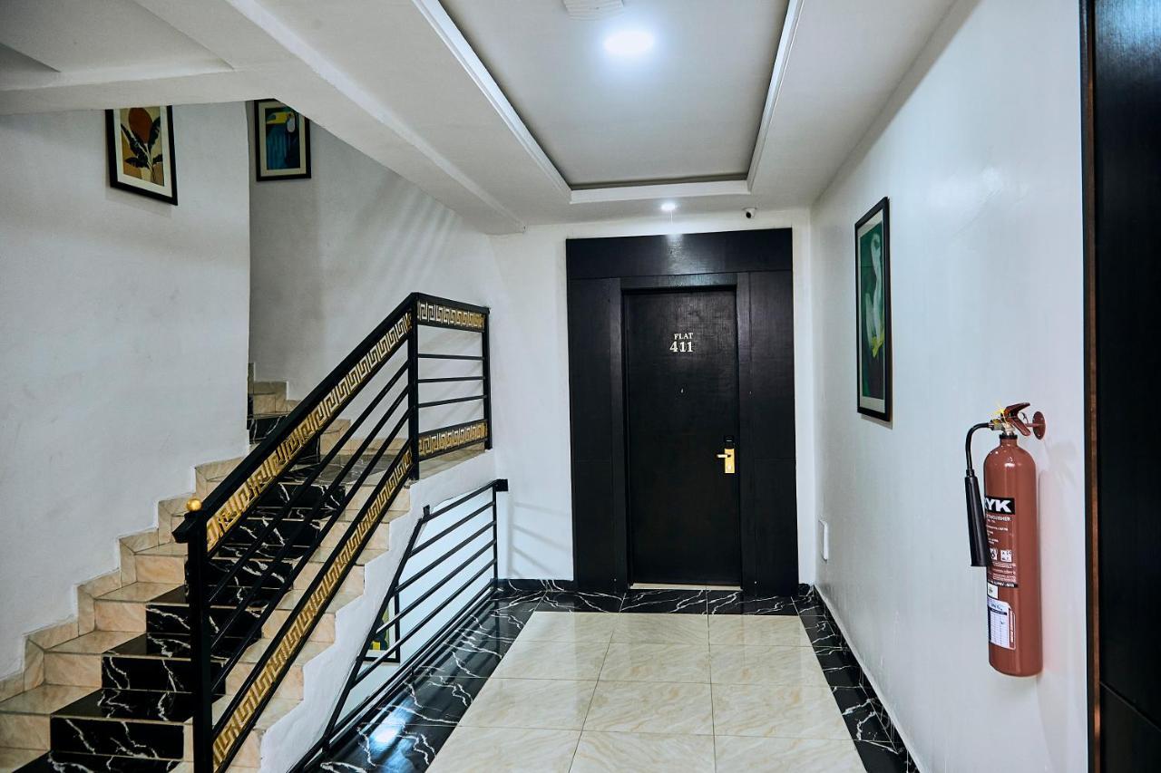 לקי 247 Luxury Hotel & Apartment Ajah מראה חיצוני תמונה