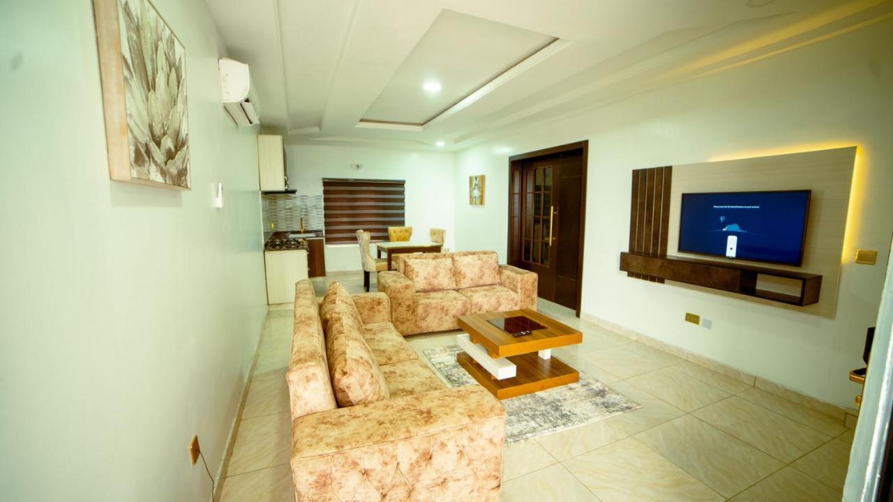 לקי 247 Luxury Hotel & Apartment Ajah מראה חיצוני תמונה