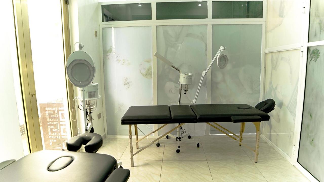 לקי 247 Luxury Hotel & Apartment Ajah מראה חיצוני תמונה