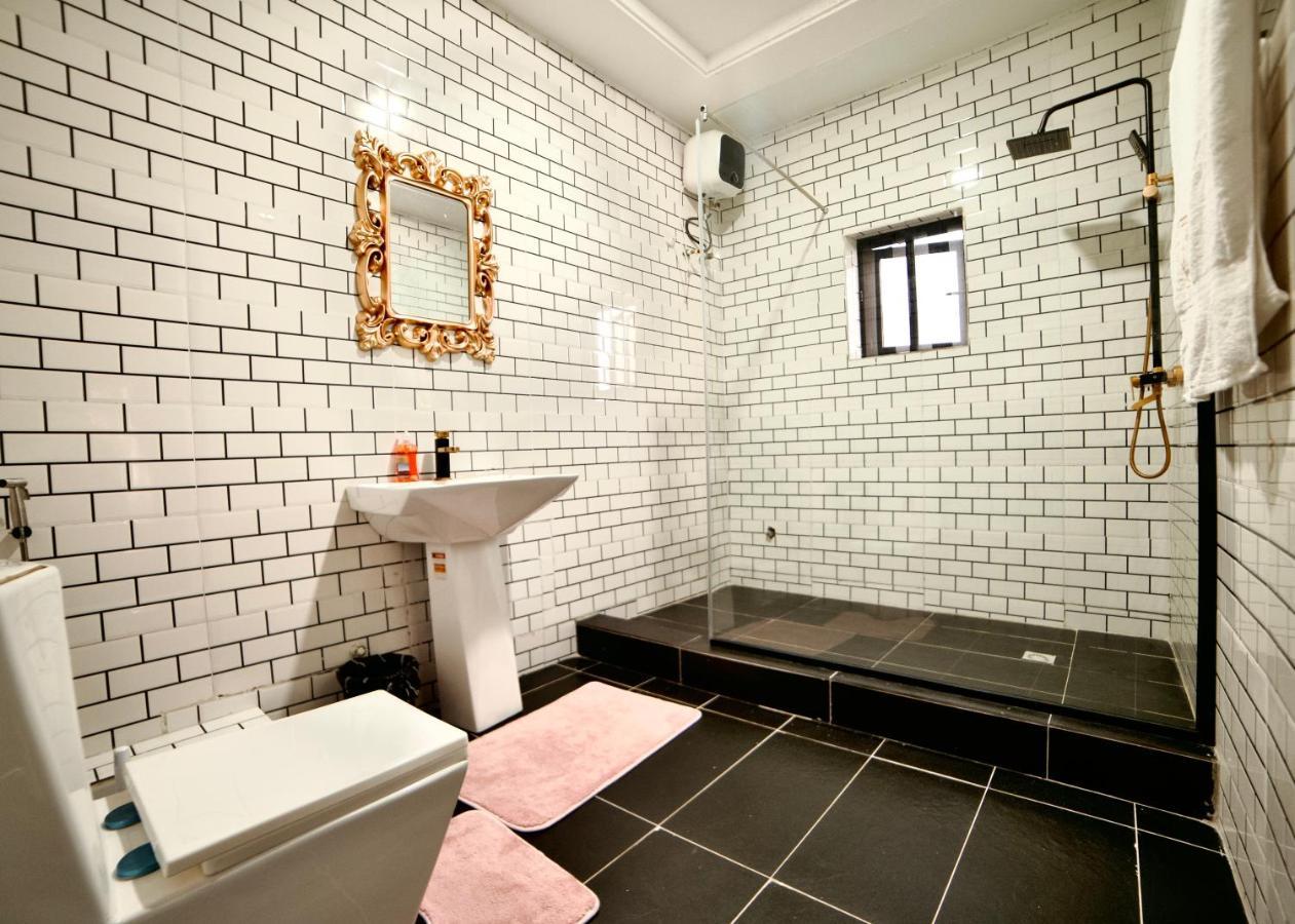 לקי 247 Luxury Hotel & Apartment Ajah מראה חיצוני תמונה