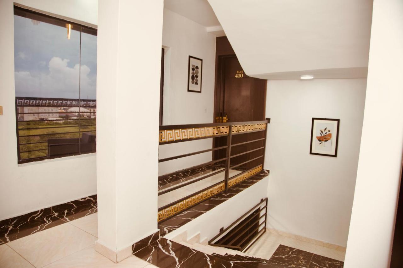 לקי 247 Luxury Hotel & Apartment Ajah מראה חיצוני תמונה