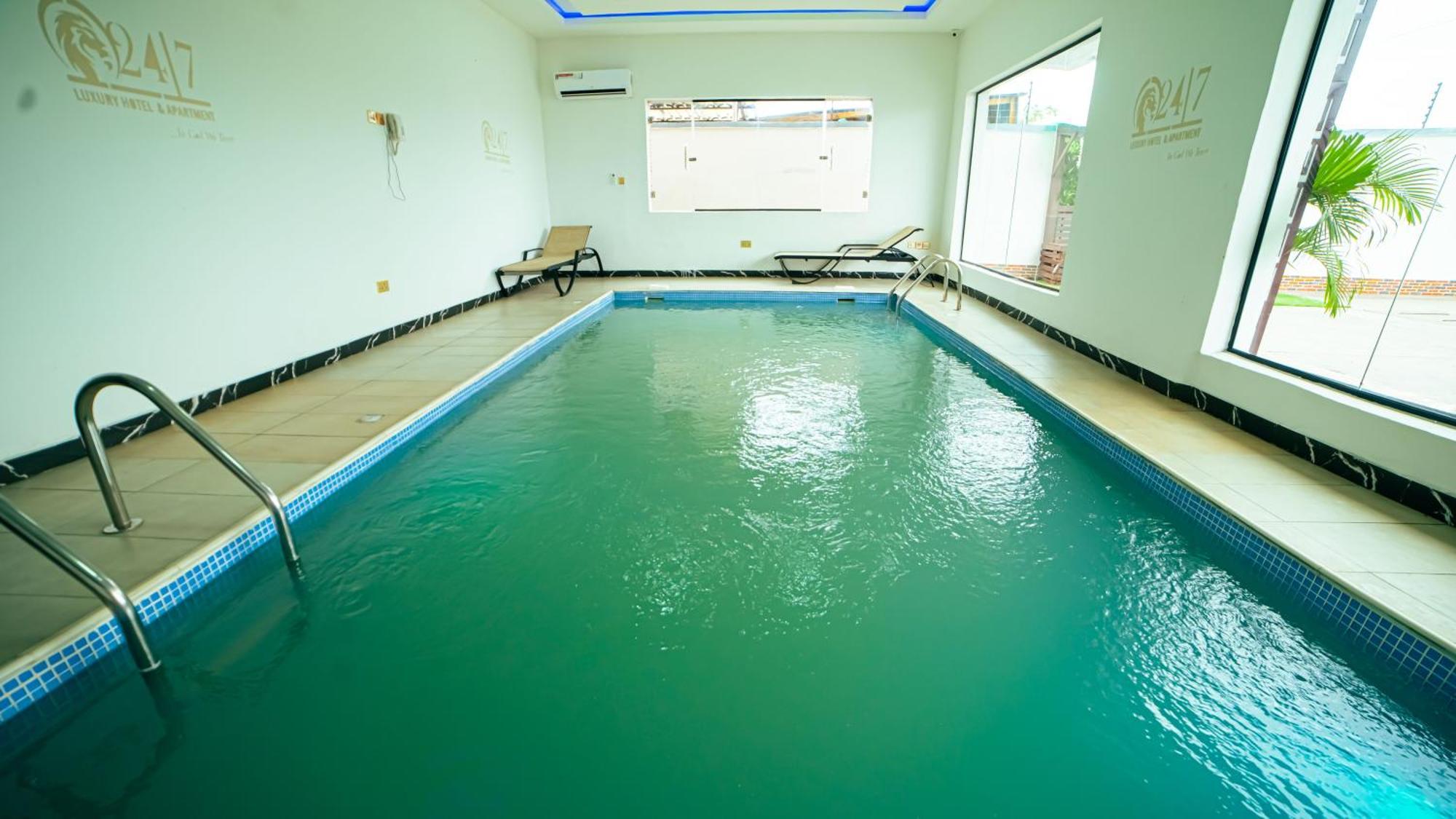 לקי 247 Luxury Hotel & Apartment Ajah מראה חיצוני תמונה