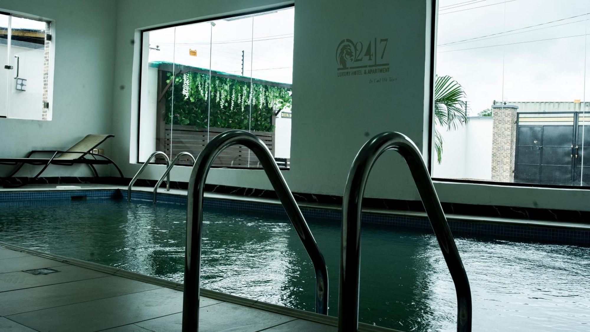 לקי 247 Luxury Hotel & Apartment Ajah מראה חיצוני תמונה