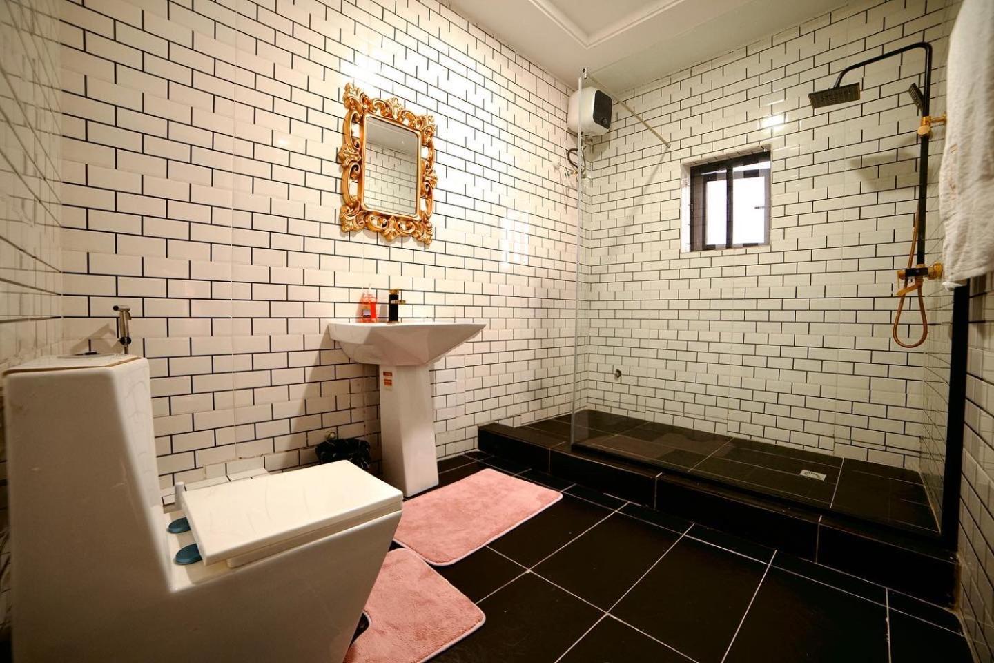 לקי 247 Luxury Hotel & Apartment Ajah מראה חיצוני תמונה