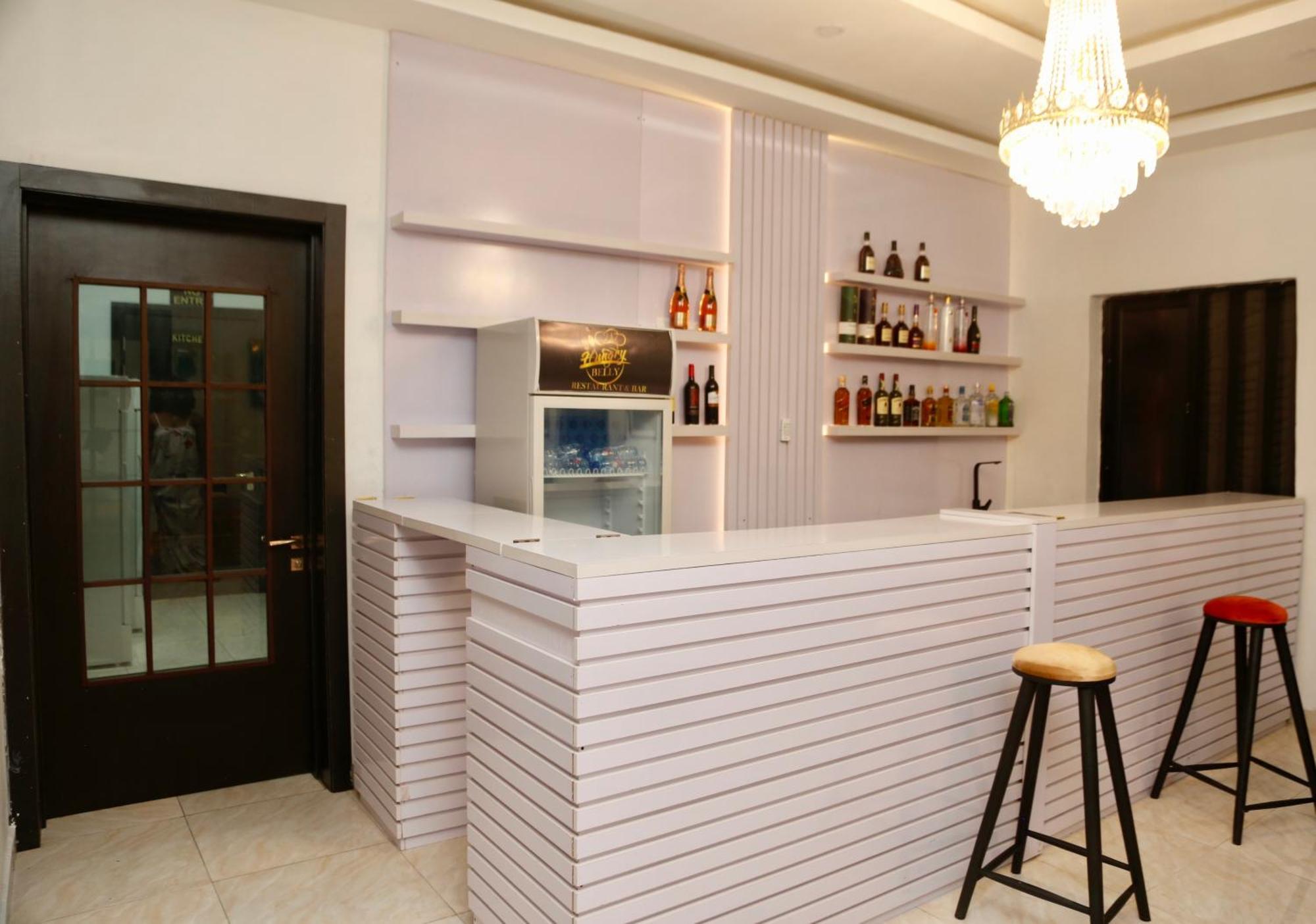 לקי 247 Luxury Hotel & Apartment Ajah מראה חיצוני תמונה